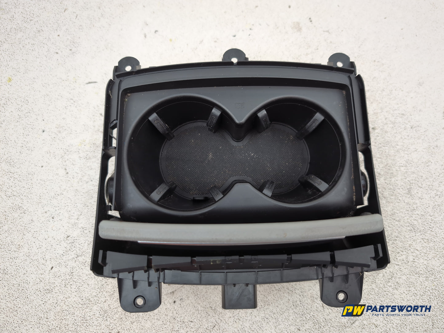 Audi A6 Se Tdi Quattro Auto Centre Console Cup Holder 4g0862534 2011-2012 - photo 4