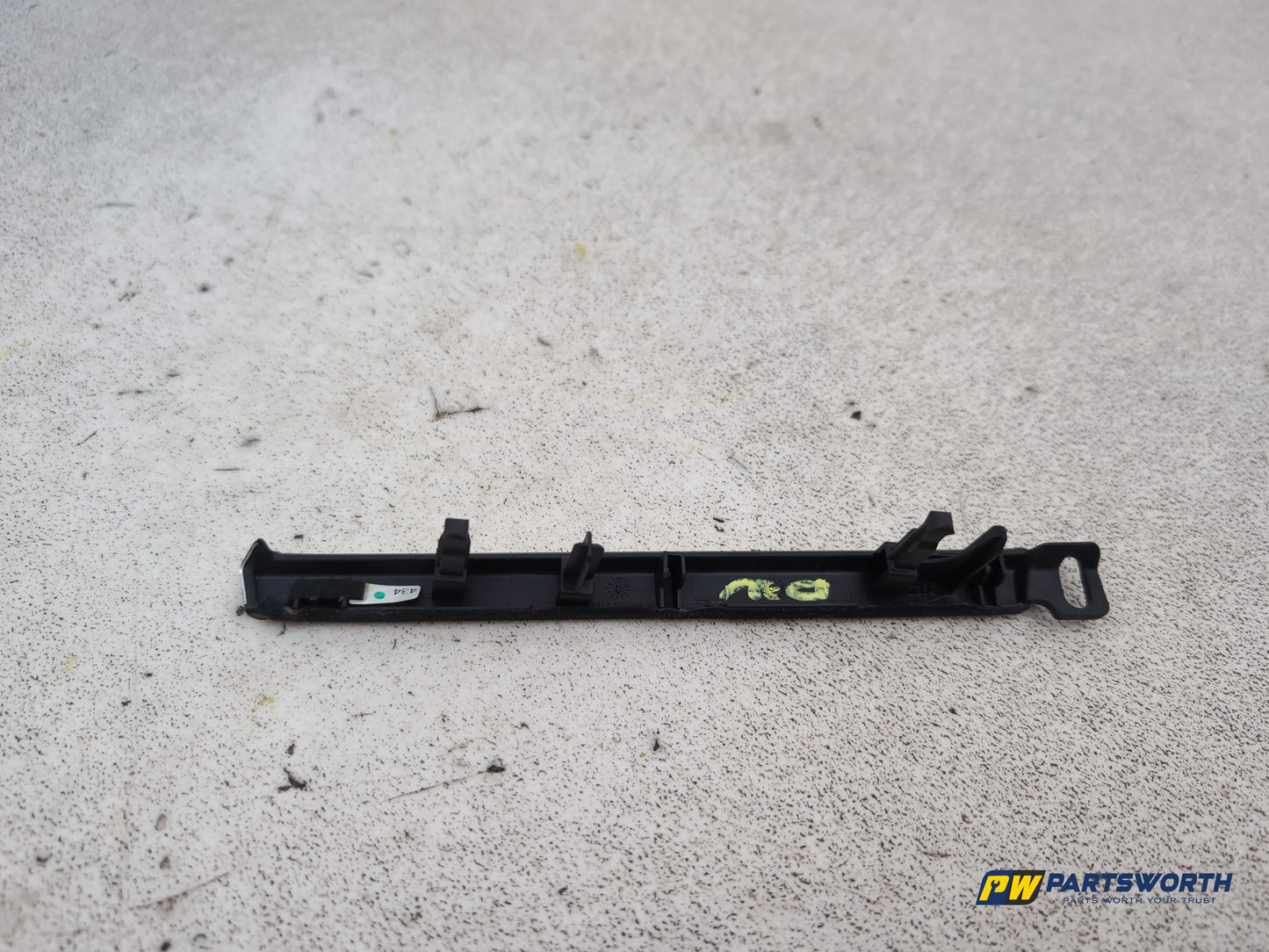 Audi A6 Se Tdi Quattro Auto Dashboard Trim Cover Panel Bottom Driver Side Chrome - photo 4