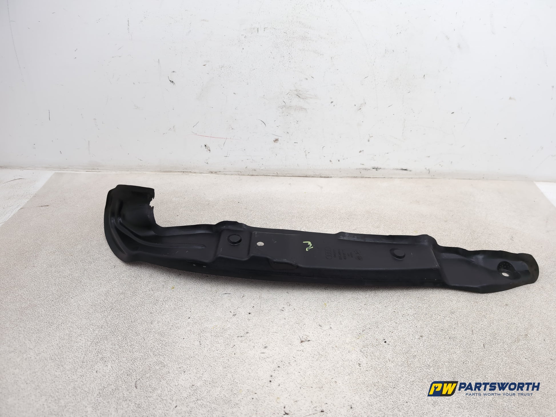 Audi A6 Se Tdi Quattro Auto Front Wing Mount Bracket Right Driver Side 4g0821112 - photo 4