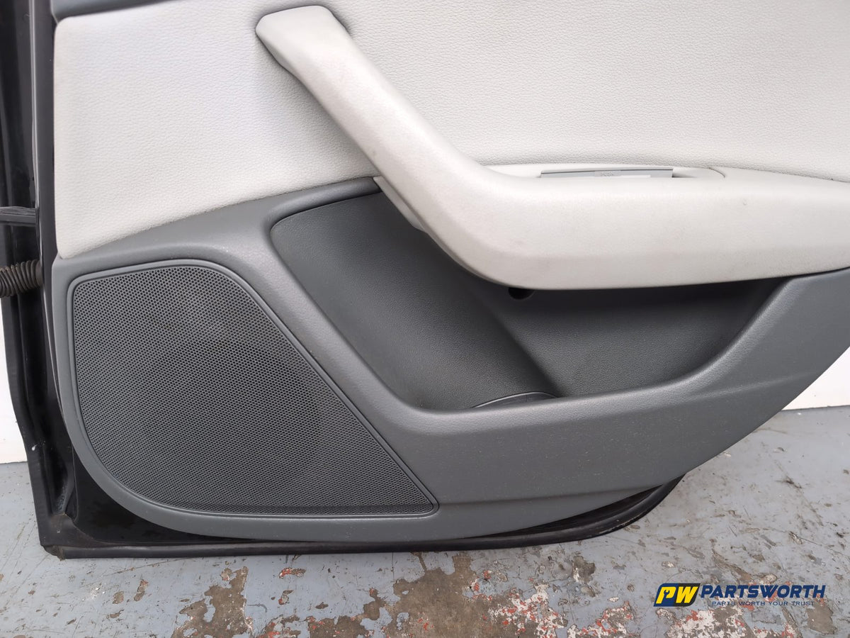 Door Rear RH 9