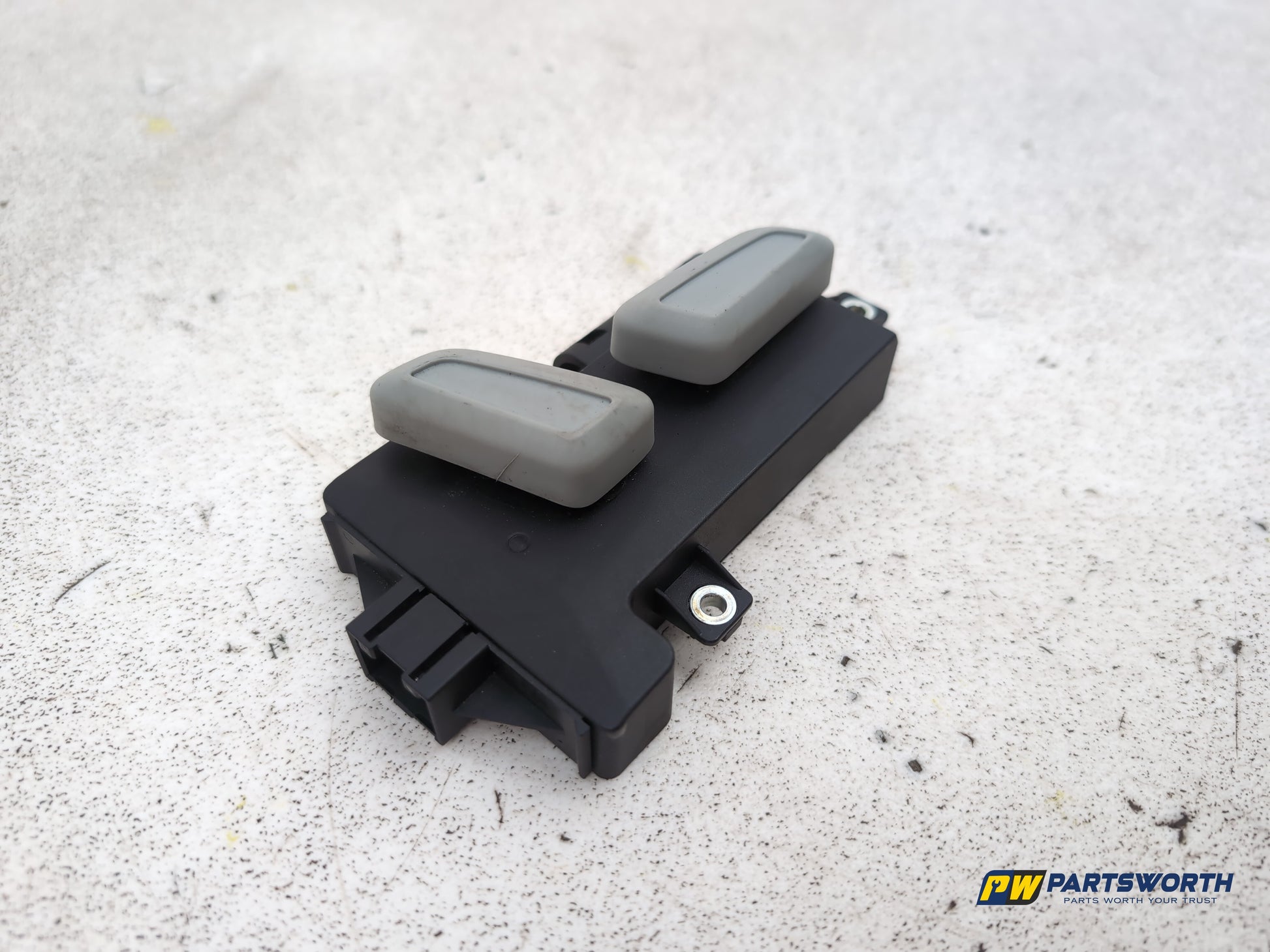 Audi A6 Se Tdi Quattro Auto Front Seat Control Switch Rh Driver Side 8k0959748 - photo 4