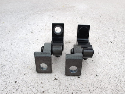 LH Front Door Hinge Pair  4