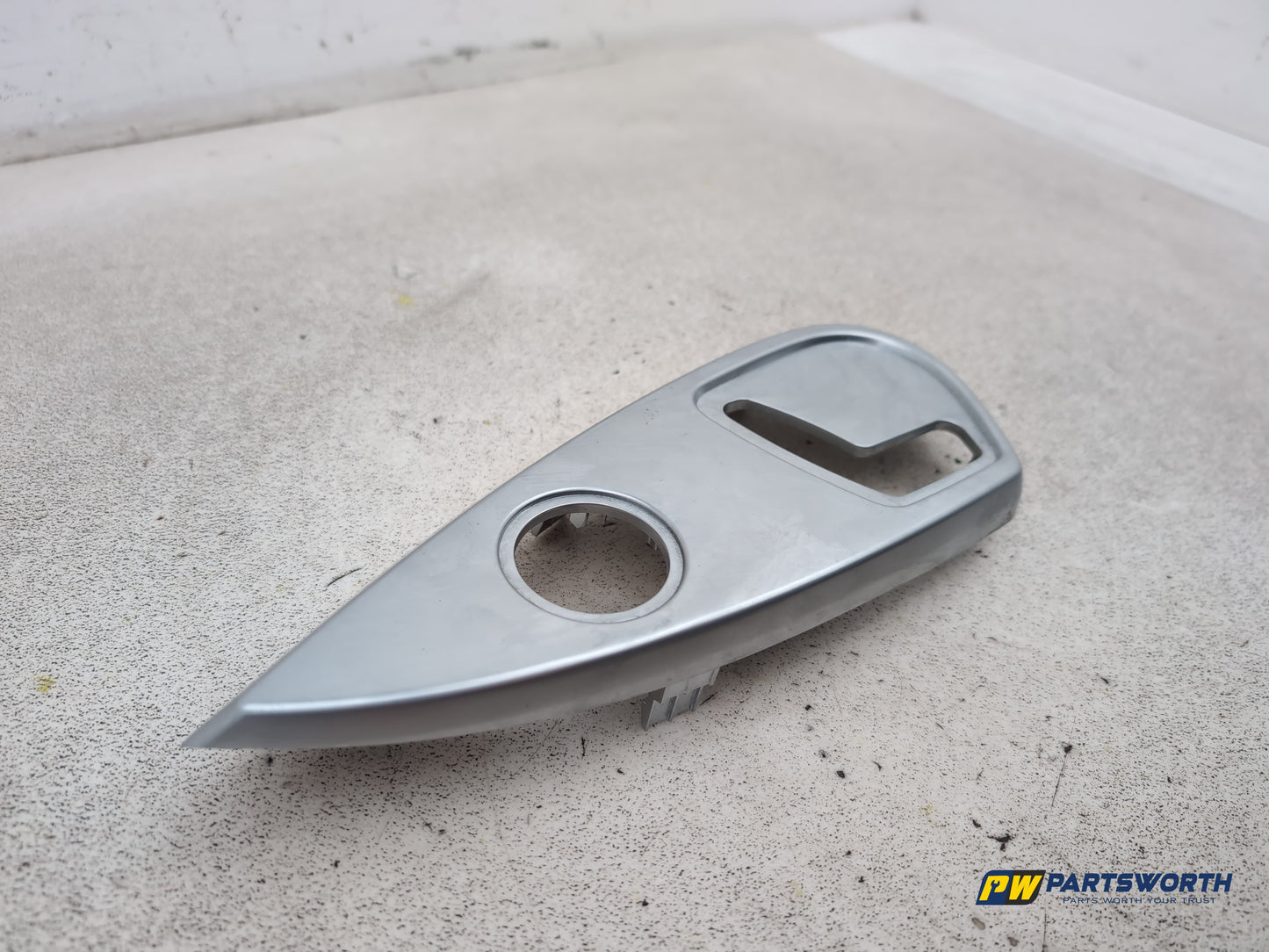 Mercedes-Benz Ml300 Sport Cdi Blue-Cy Seat Switch Trim Cover Driver Side - photo 4