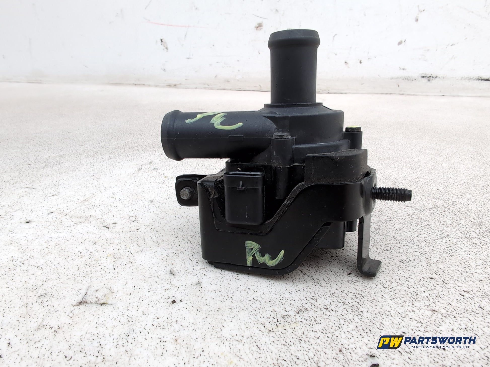 Audi A6 Se Tdi Quattro Auto Additional Coolant Water Pump 2011-2014 - photo 4