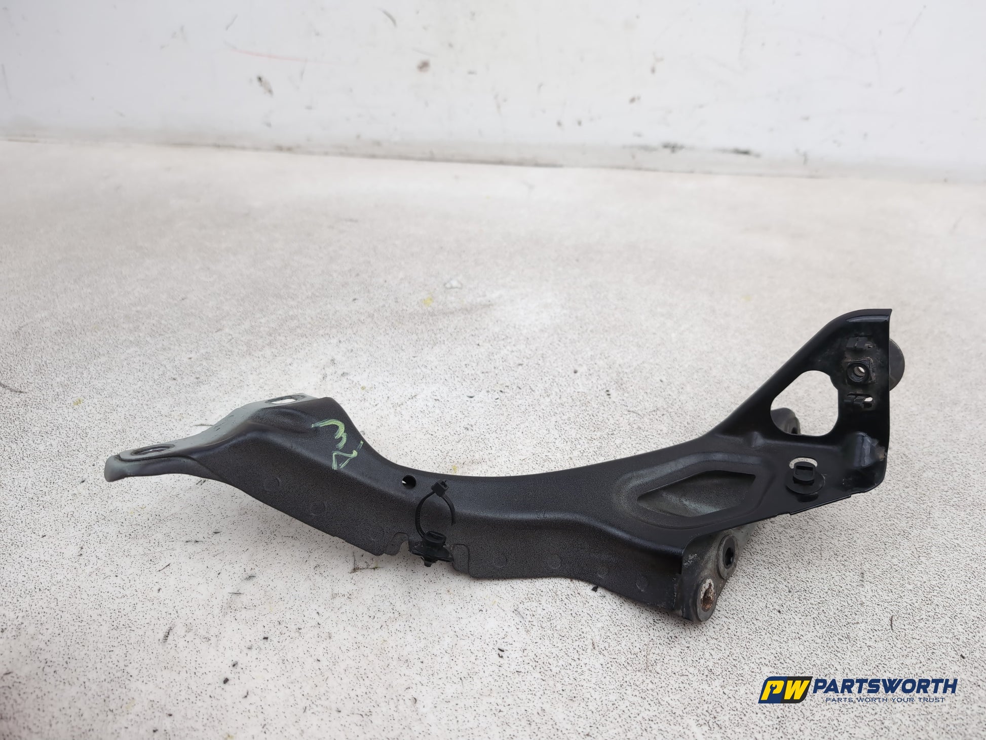 Audi A6 Se Tdi Quattro Auto Front Wing Bracket Mount Holder Passenger Side - photo 4