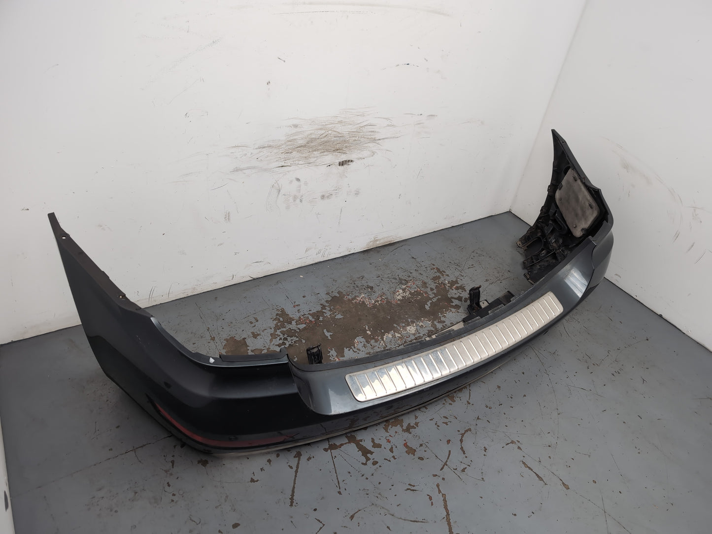 Rear Bumper 4