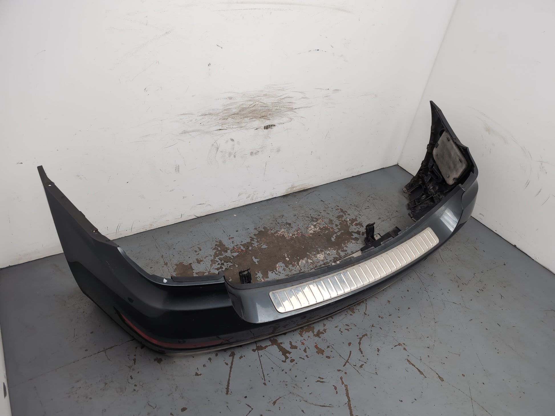 Rear Bumper 4
