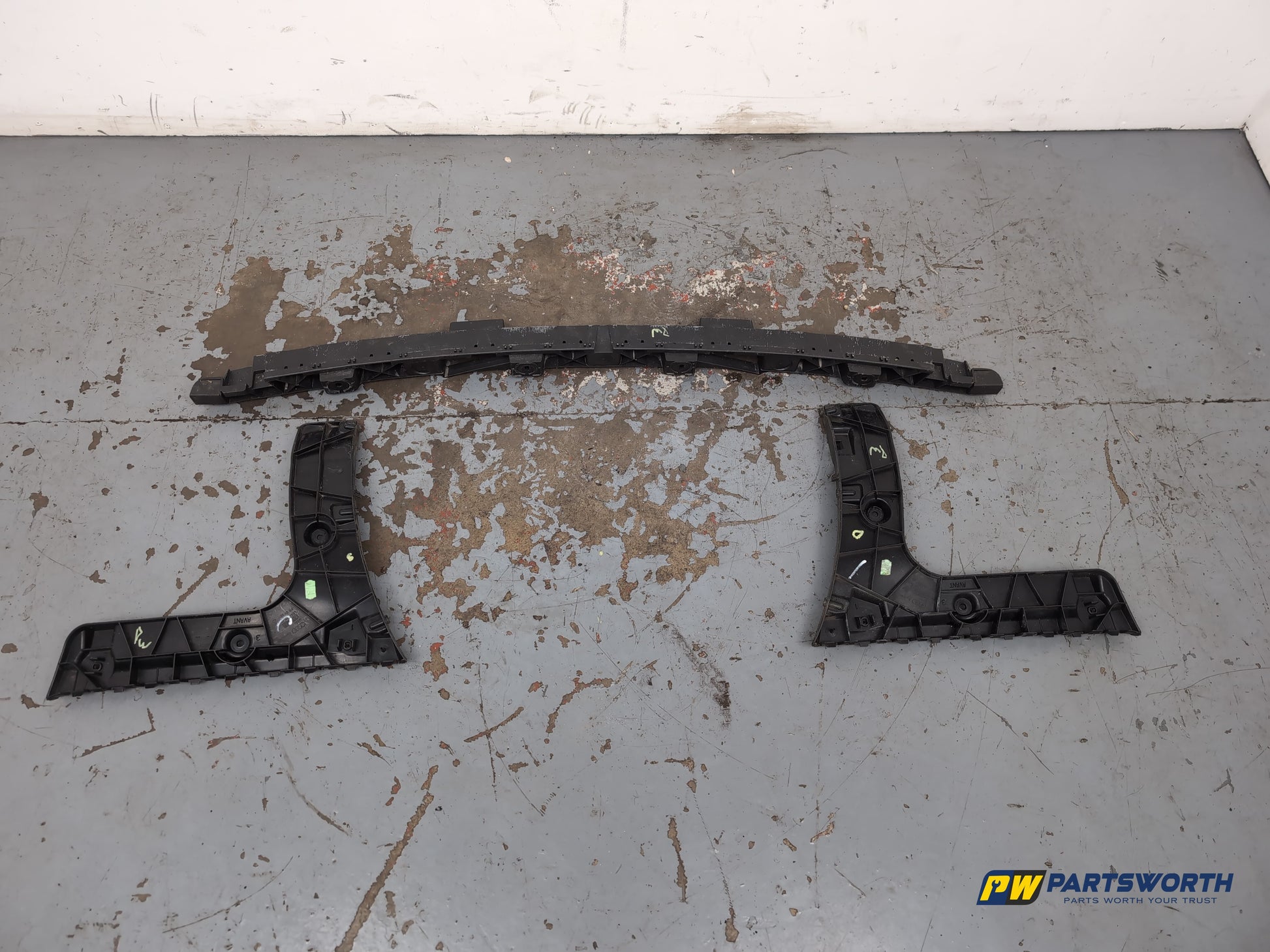 Bumper Rear Bracket LH 4