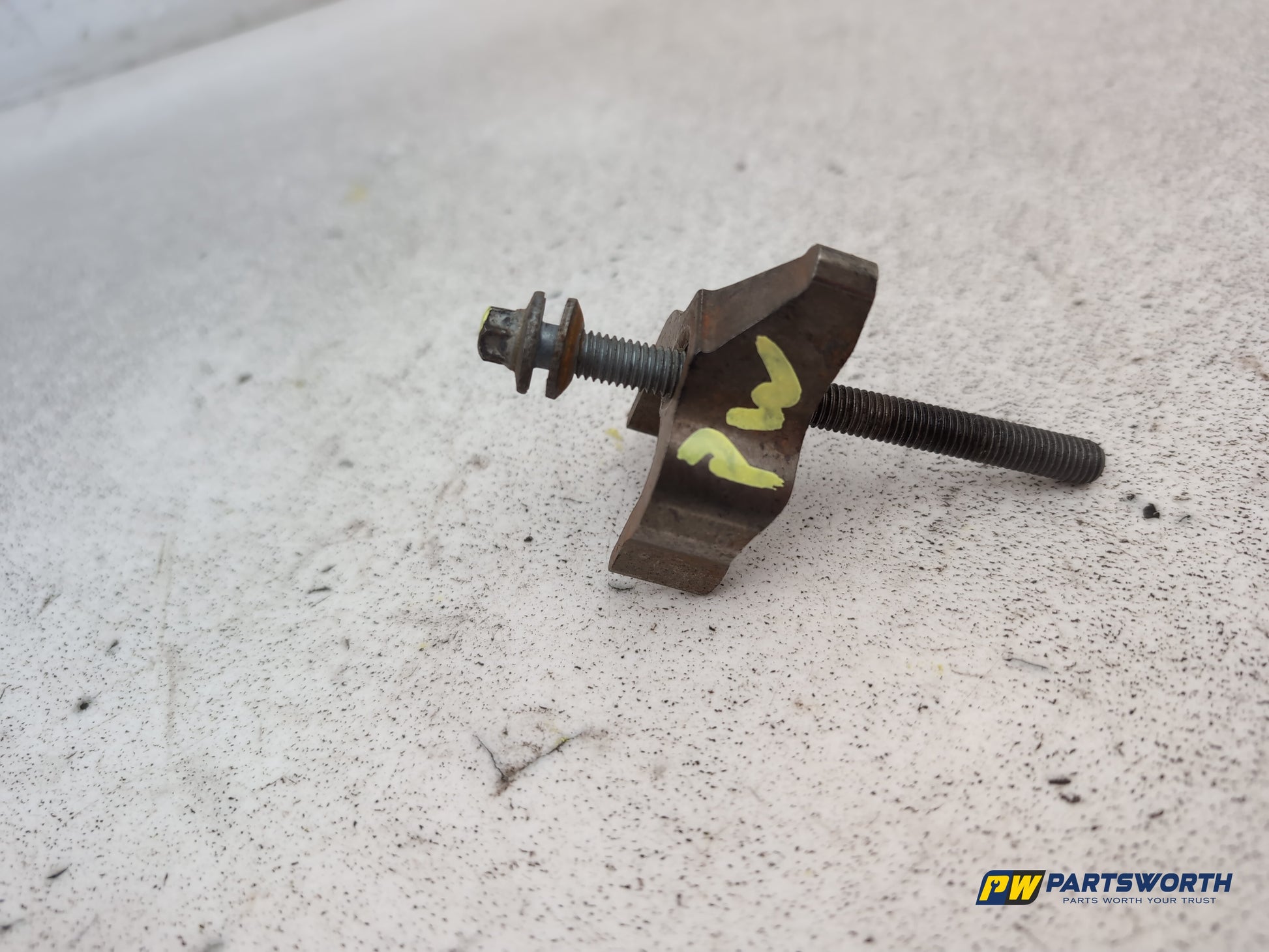 Bmw 1 3 5 Series N47 N47n N57 E90 F20 F30 F10 Fuel Injector Diesel Clamp & Bolt - photo 4