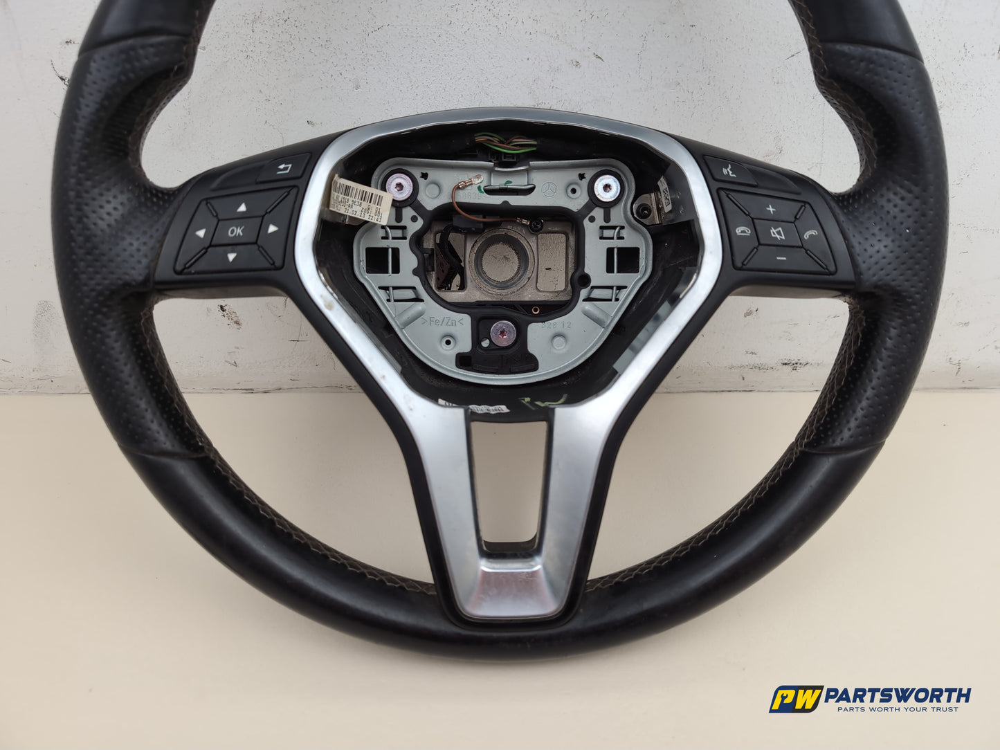 Mercedes-Benz B180 Blueefficiency Sport Multifunction Steering Wheel A2184601918 - photo 4