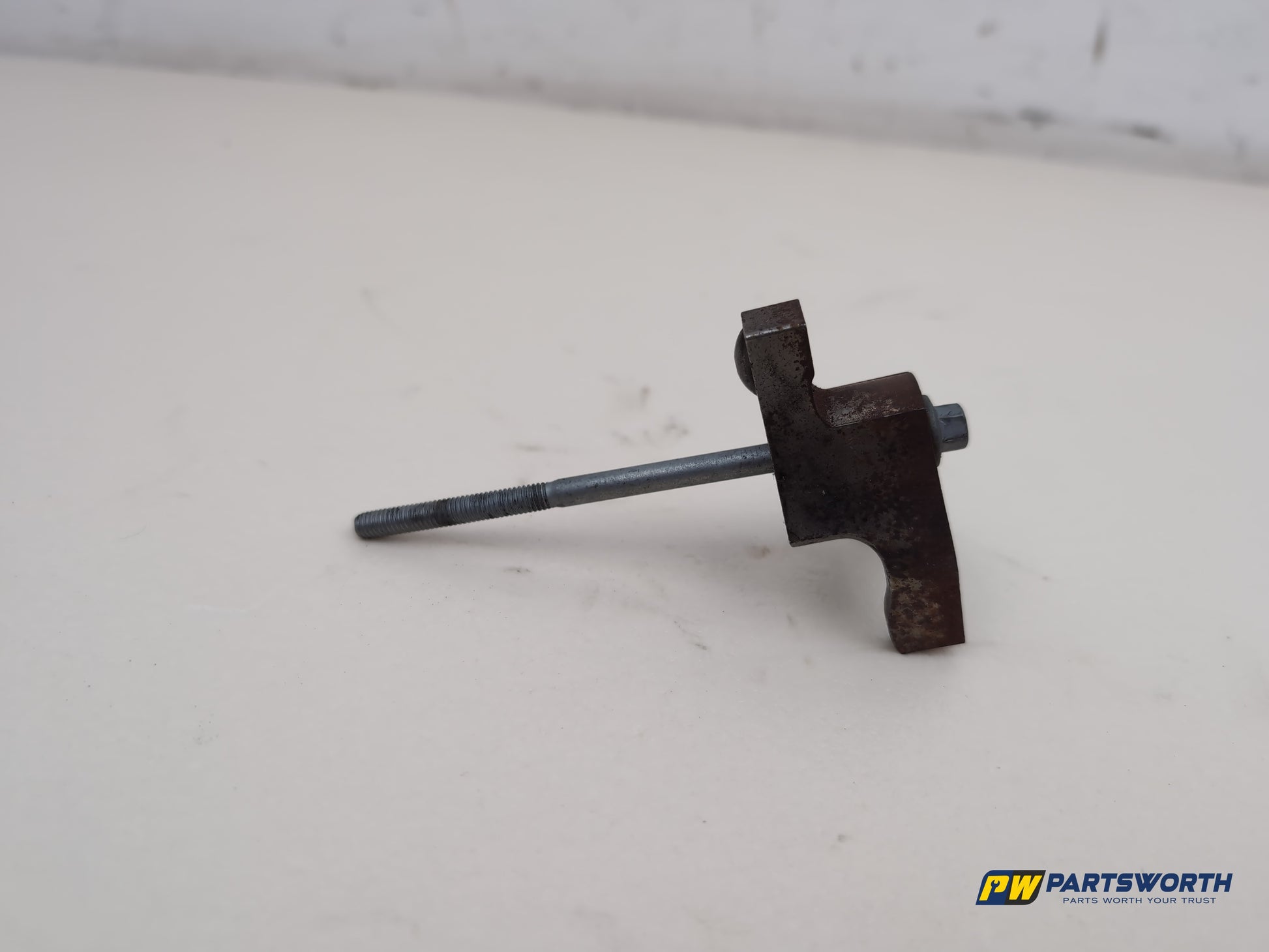 Jaguar Xf Portfolio D Fuel Injector Clamp And Bolt 2015-2019 - photo 4