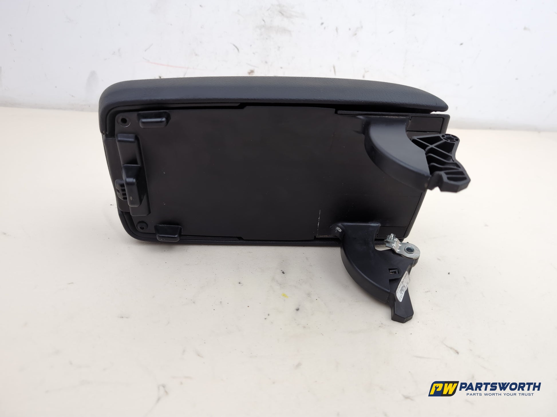 Mercedes-Benz B180 Blueefficiency Sport Cdi Centre Console Armrest Black Leather - photo 4