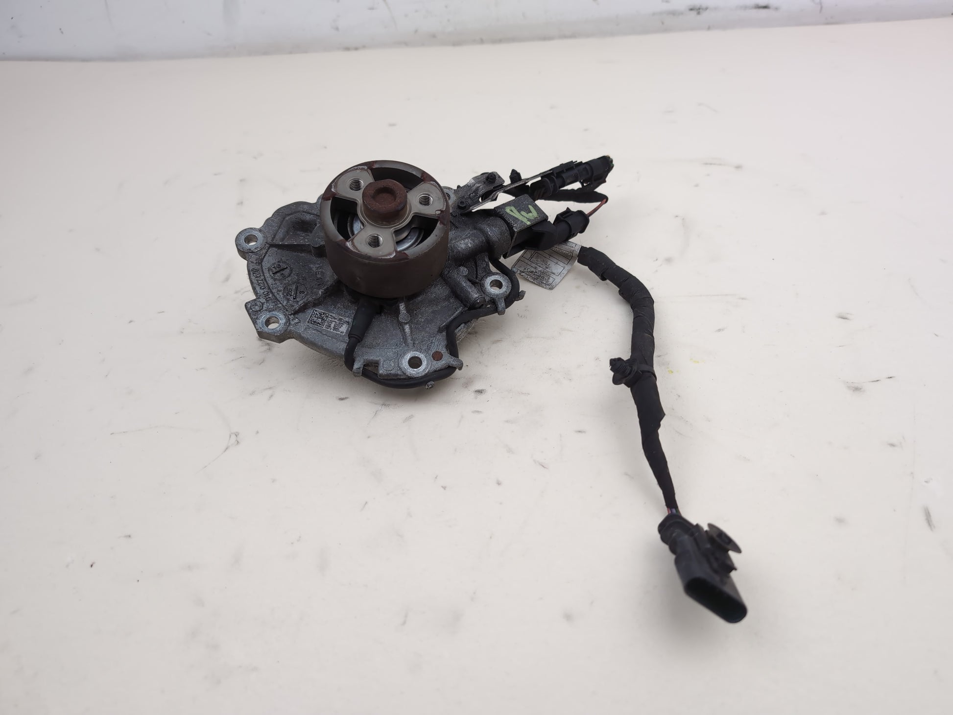 Jaguar Xf Portfolio D 2.0l Diesel Water Pump G4d38501ad 2015-2019