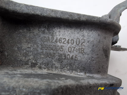 Mercedes-Benz B180 Blueefficiency Sport Engine Mounting Bracket Passenger Side - photo 4