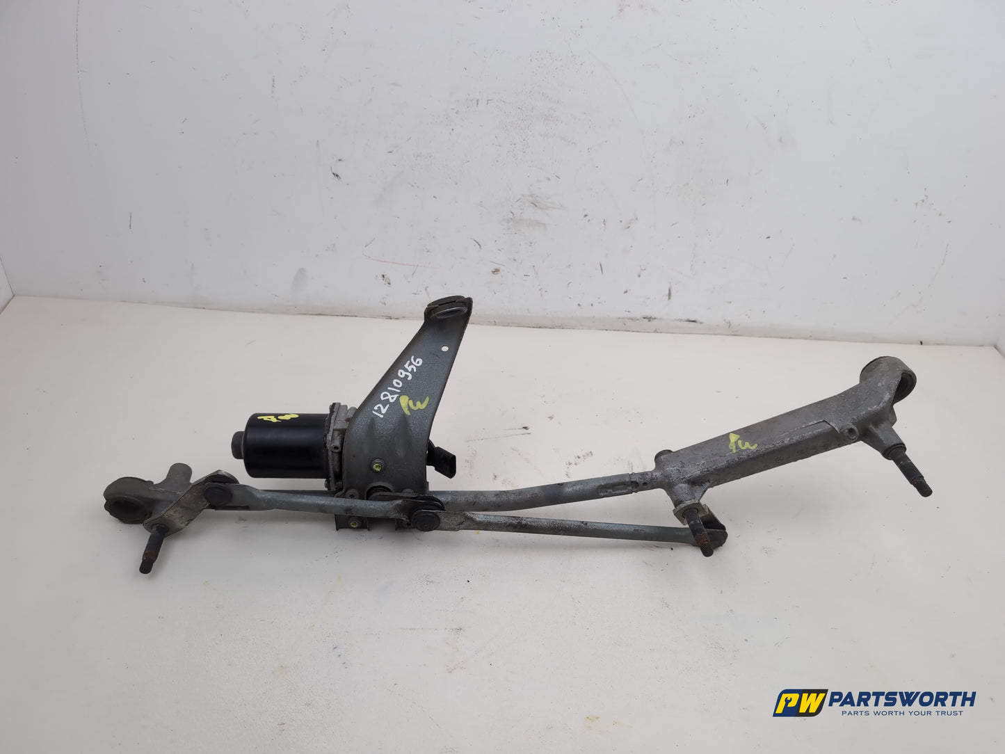 Front Wiper Motor & Mechanism / Linkage 4