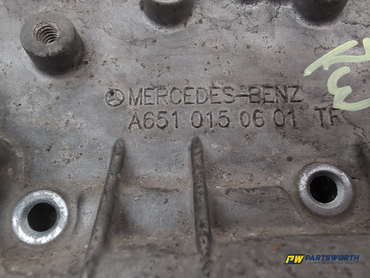 Mercedes-Benz B180 Blueefficiency Sport Cylinder Head End Plate 1.8l Diesel - photo 4