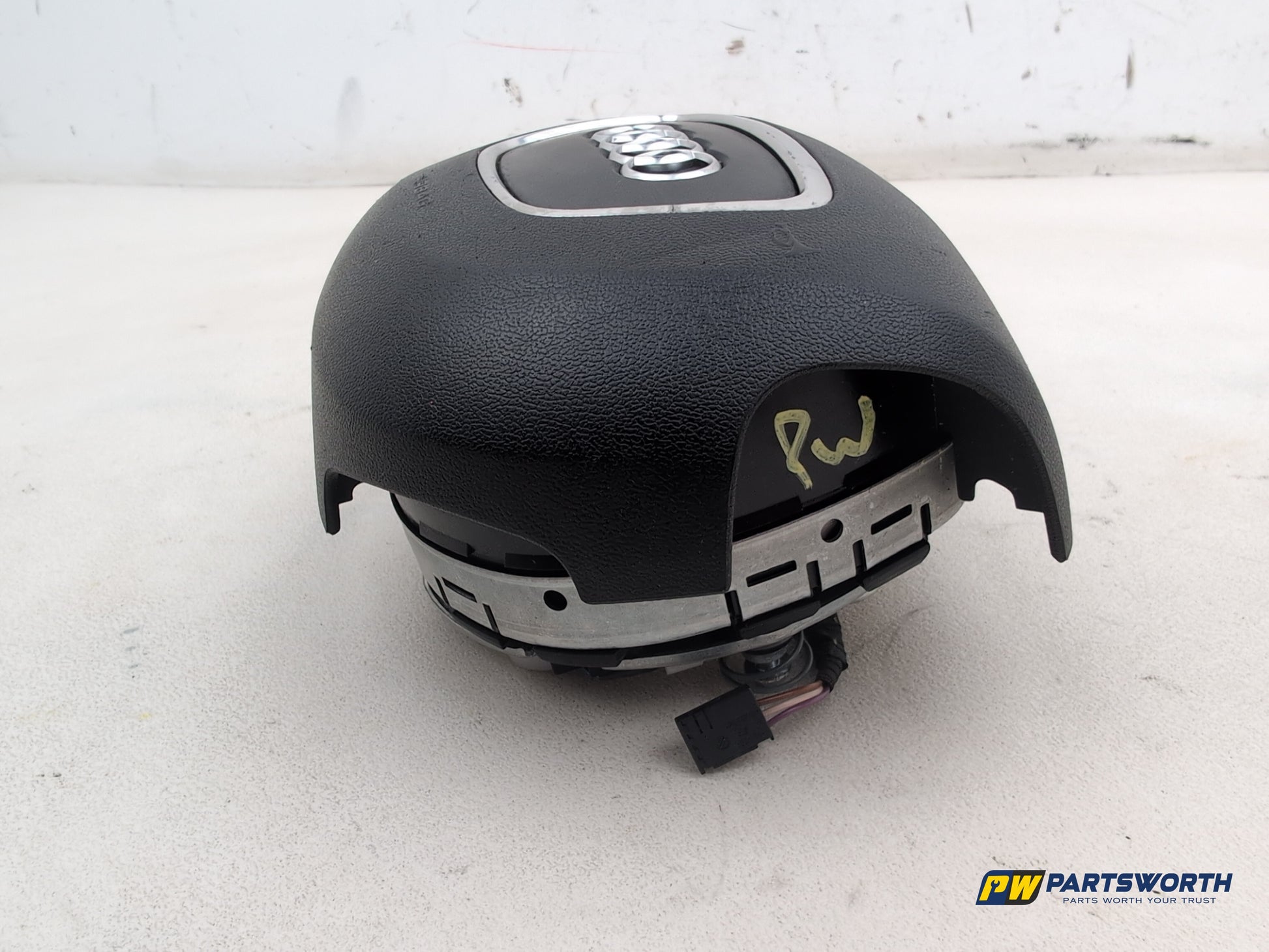 Audi A6 Se Tdi Quattro Auto Steering Wheel Cover 4g0880201n - photo 4