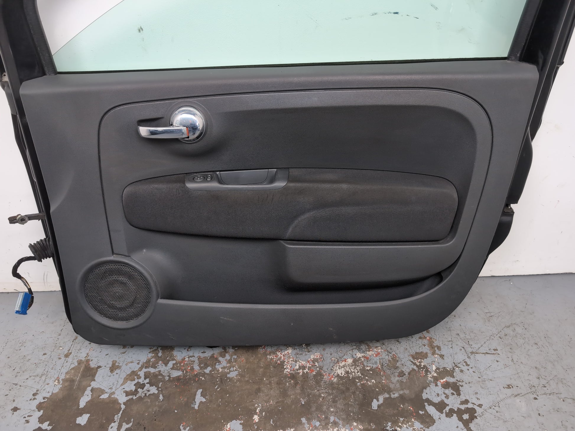 Door Front RH 10
