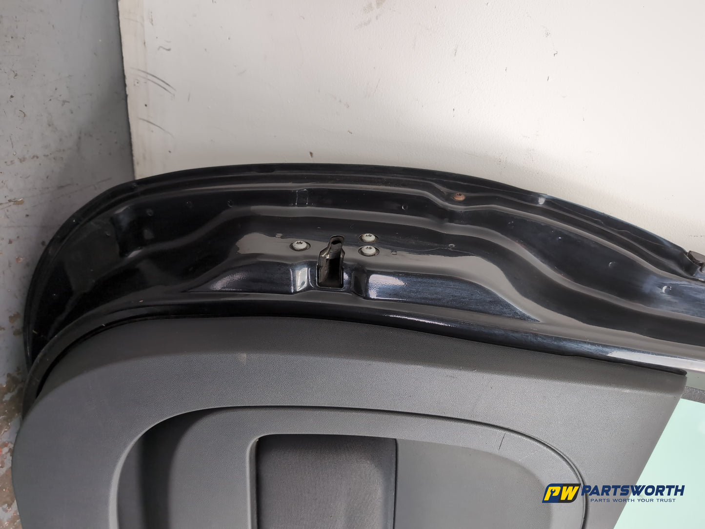 Door Front LH 15