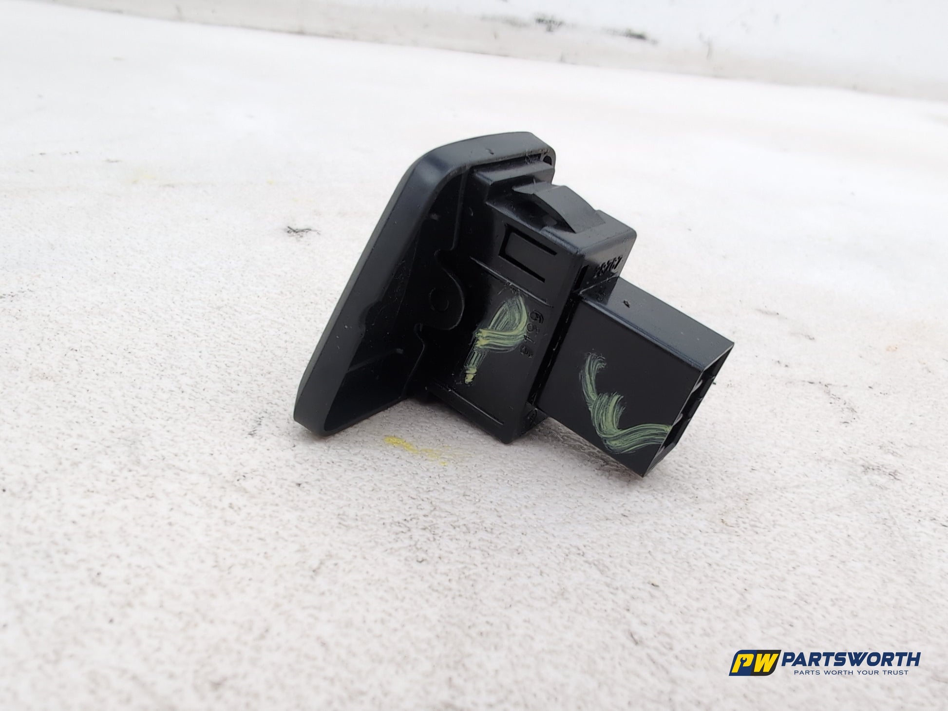 Fiat 500 Pop Front Door Left Passenger Side Window Switch 2007-2009 - photo 4