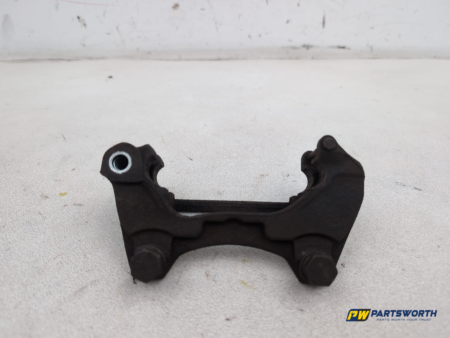 Fiat 500 Pop Front Brake Caliper Support Left Passenger Side 2007-2009 - photo 4