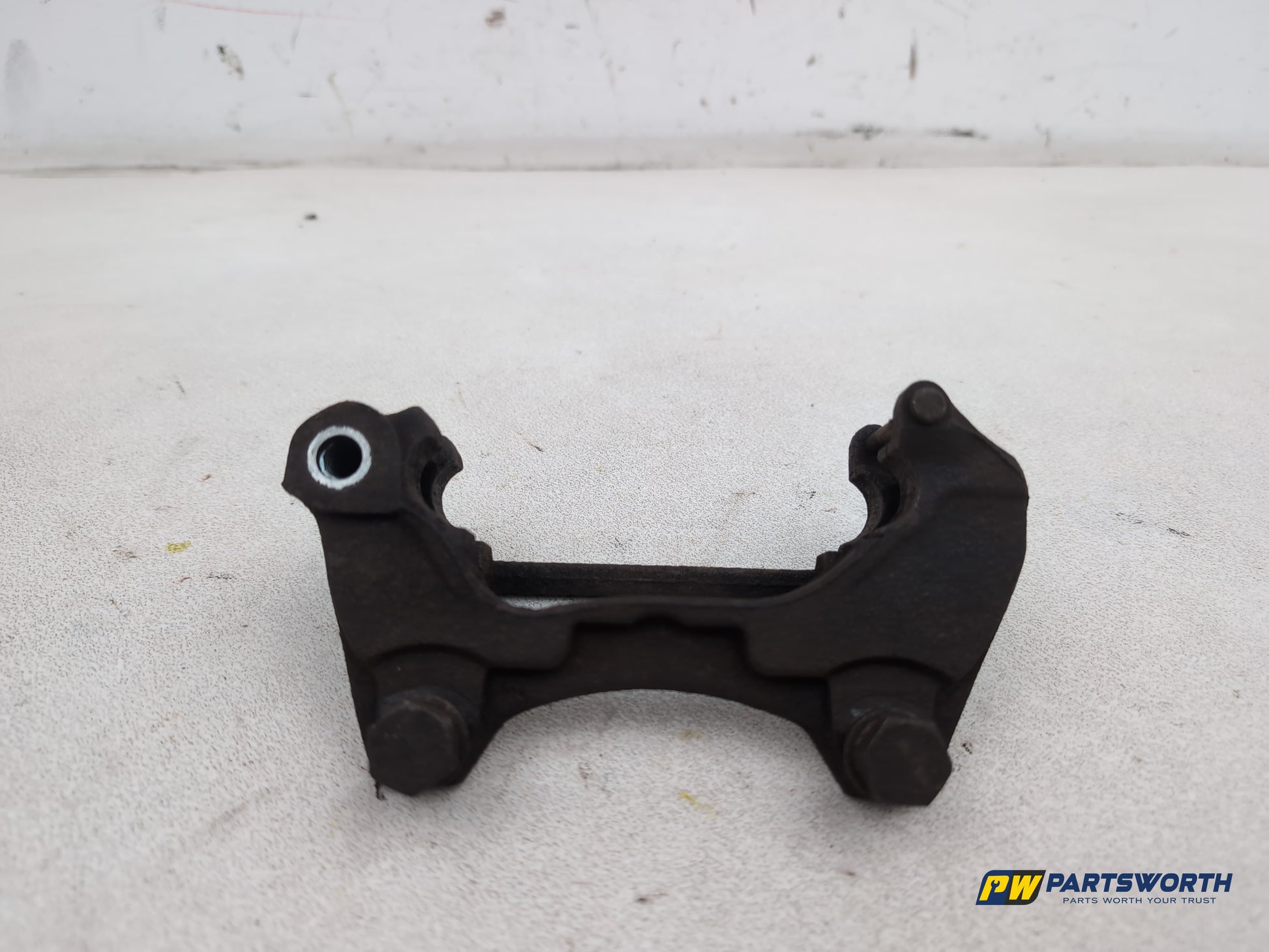 Fiat 500 Pop Front Brake Caliper Support Left Passenger Side 2007-2009 - photo 4
