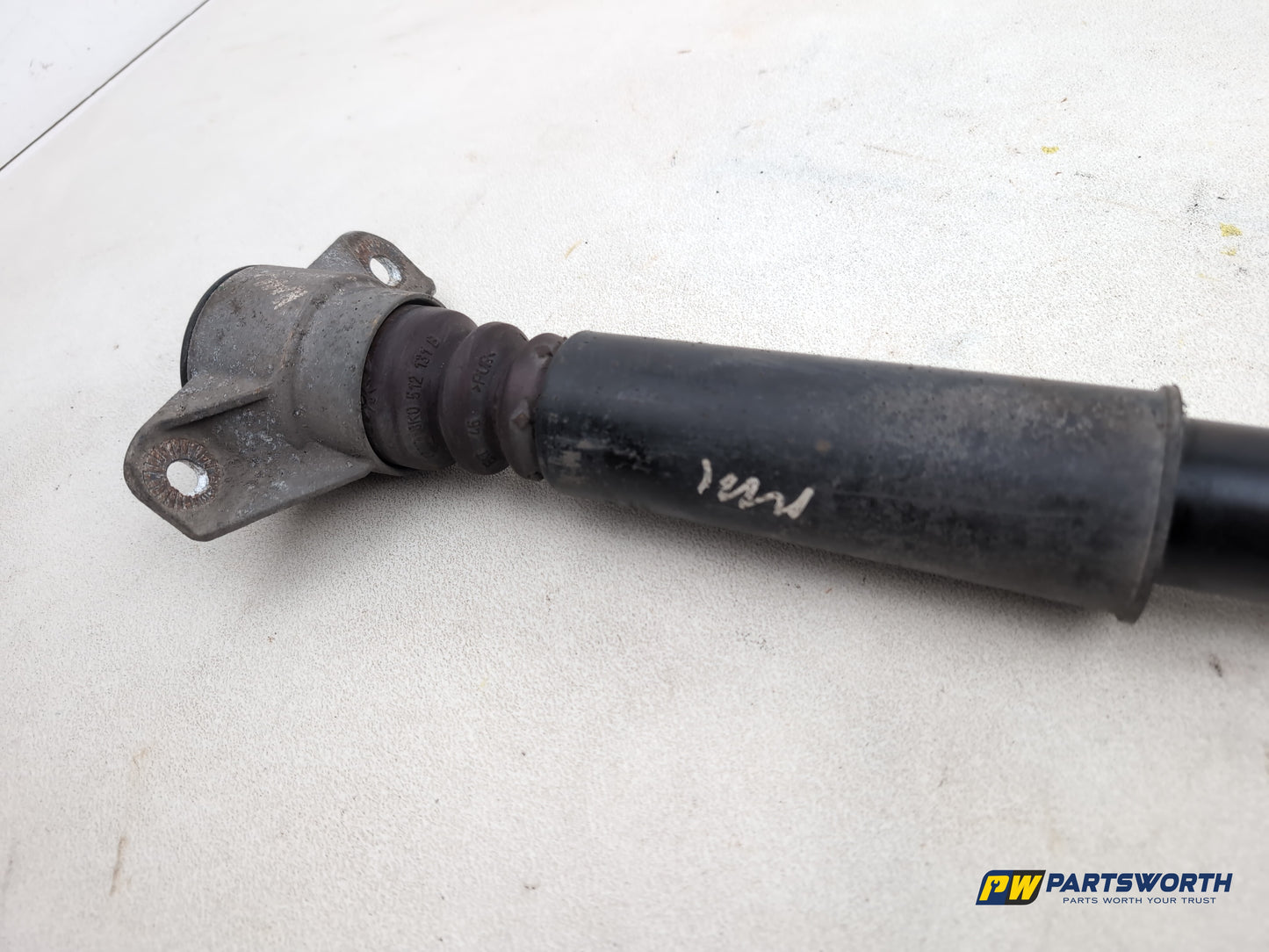 Audi A4 S Line Black Edit Tdi Quat Shock Absorber Rear Lh Passenger Side - photo 4