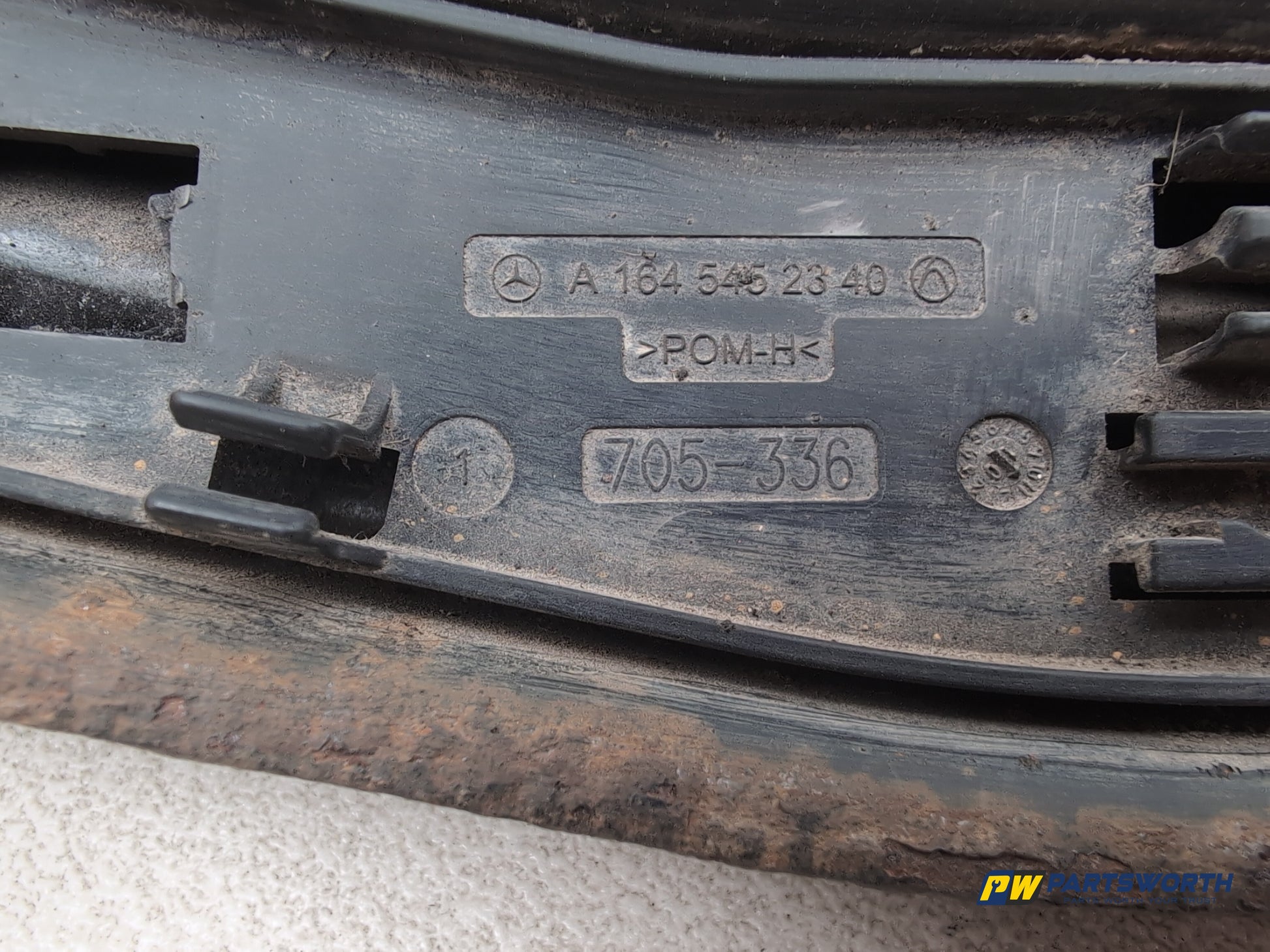 Suspension Arm Rear Wishbone RH 4