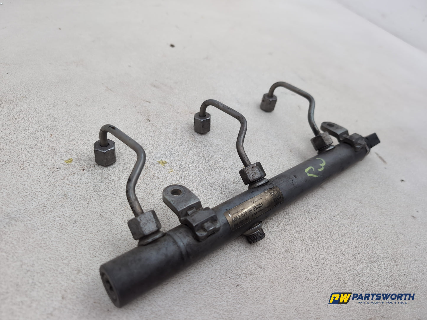 Fuel Rail 4