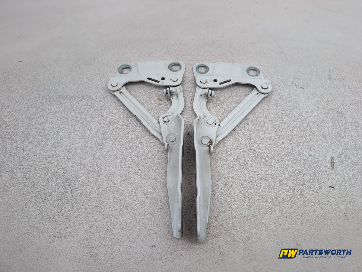 Bonnet Hinges 4