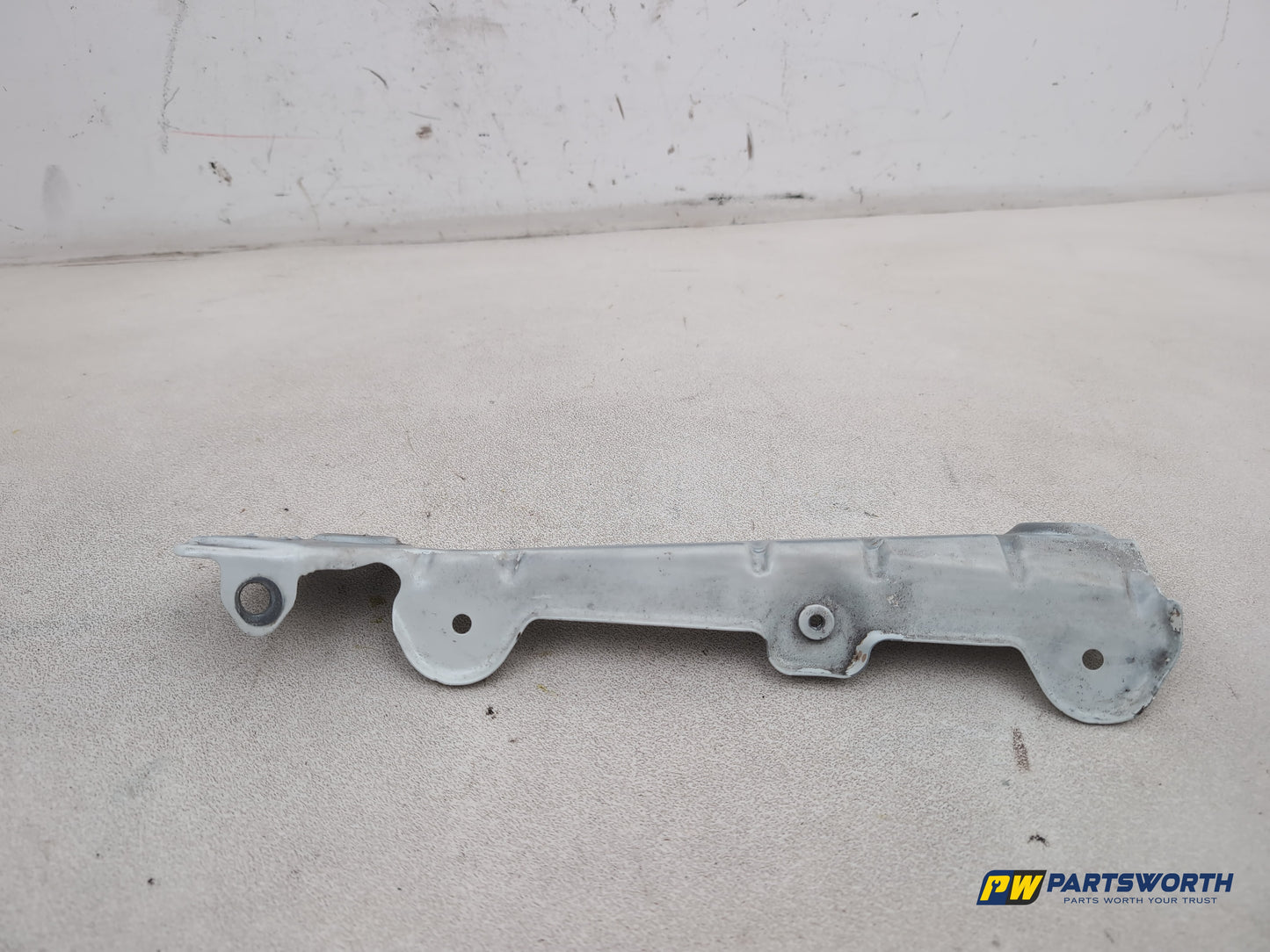 Mercedes-Benz Ml350 Spt Cdi Blueef-Cy Wing Mount Bracket Left Passenger Side - photo 4