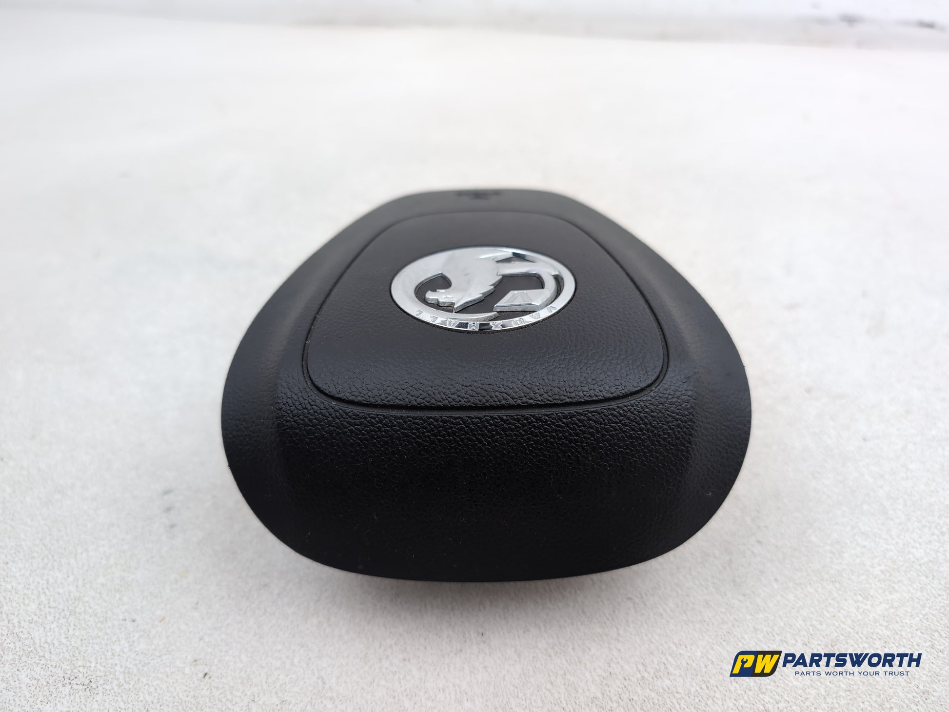 Vauxhall Insignia Sri Steering Wheel Cover 13275647 - photo 4