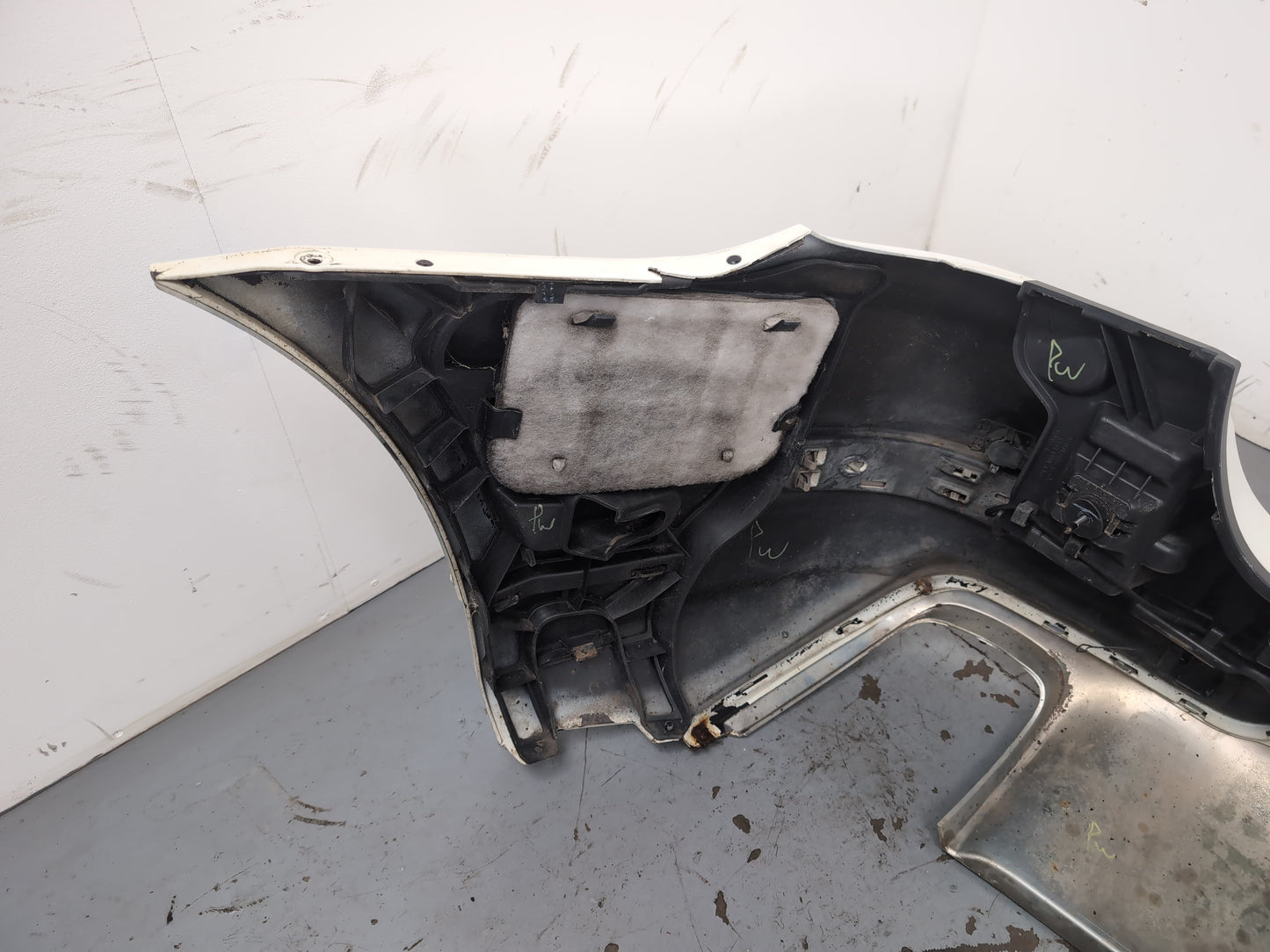 2010 Mercedes-Benz Ml350 Spt Cdi Blueef-Cy A Rear Bumper - photo 6