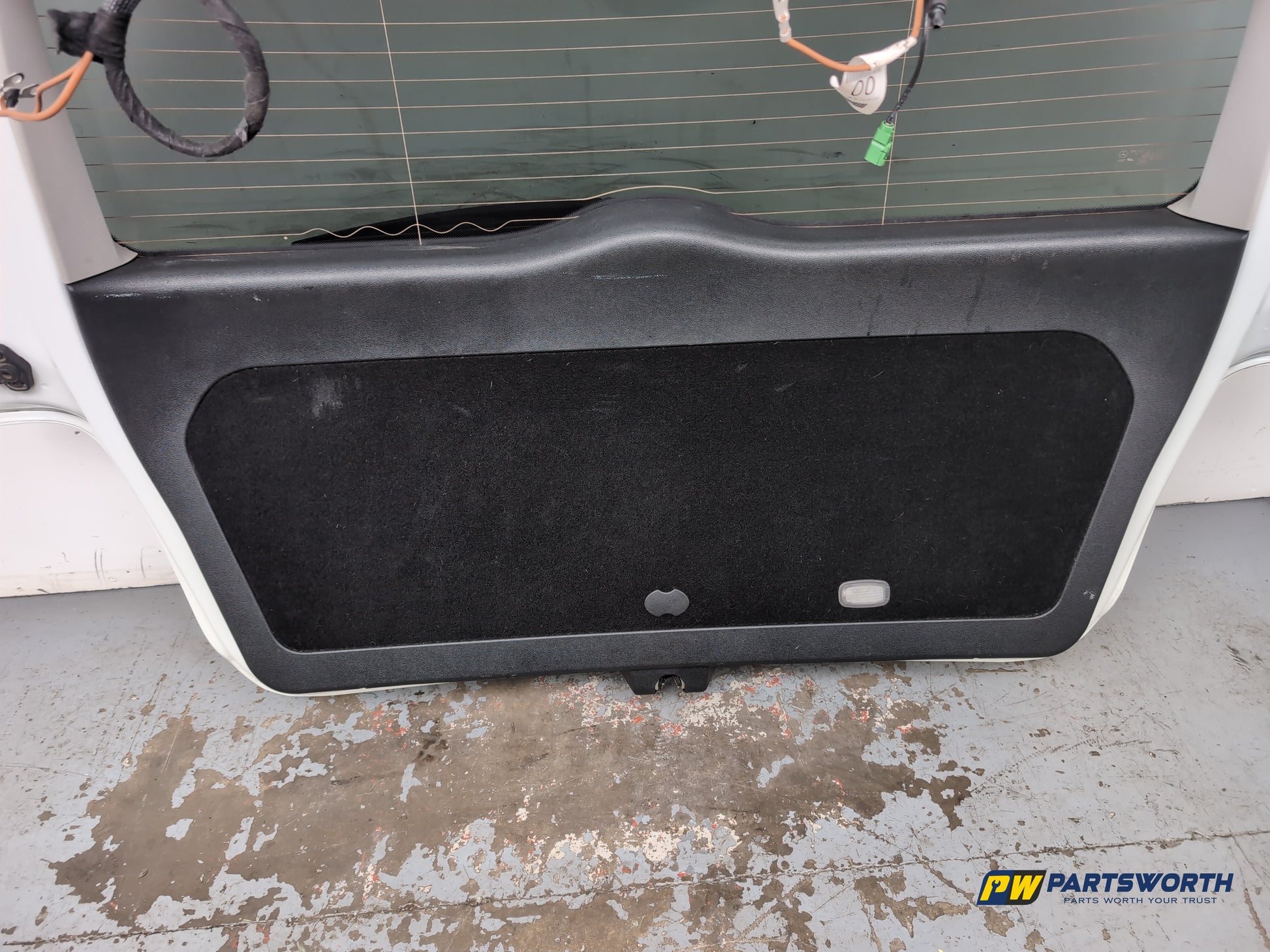 Boot Lid 10