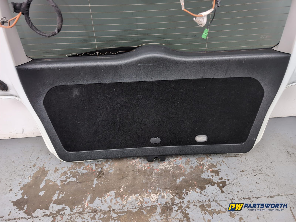 Boot Lid 10
