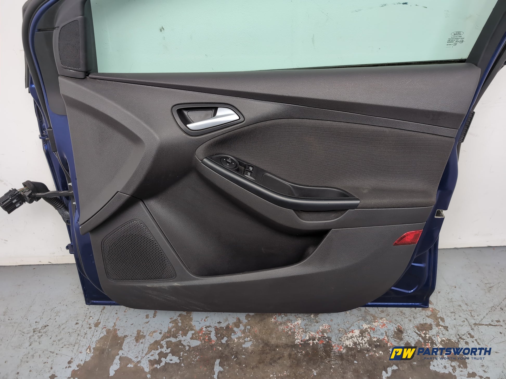 Door Front RH 9