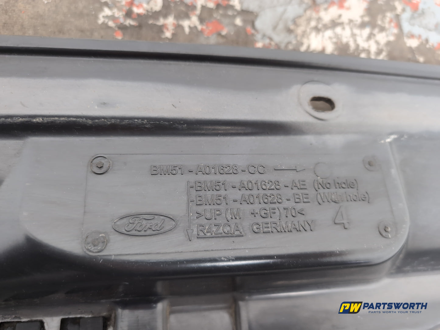 Ford Focus Zetec Turbo Front Dash Under Wiper Panel Scuttle Bm51a01628ae - photo 4