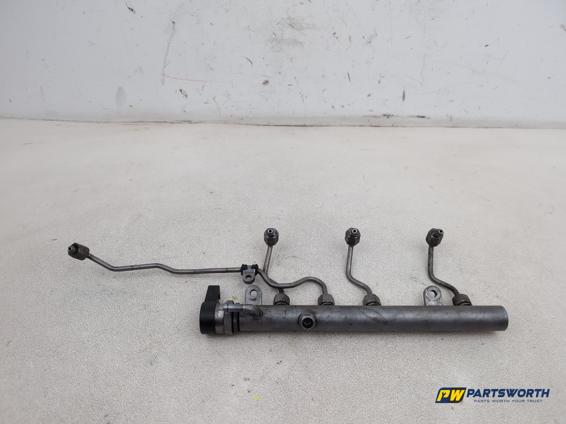 Fuel Rail 4