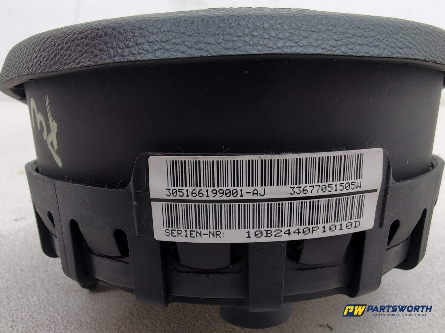 Bmw 1 3 5 X1 Series E81 E87 E88 E82 E84 E90 Steering Wheel Cover 305166199001 - photo 4