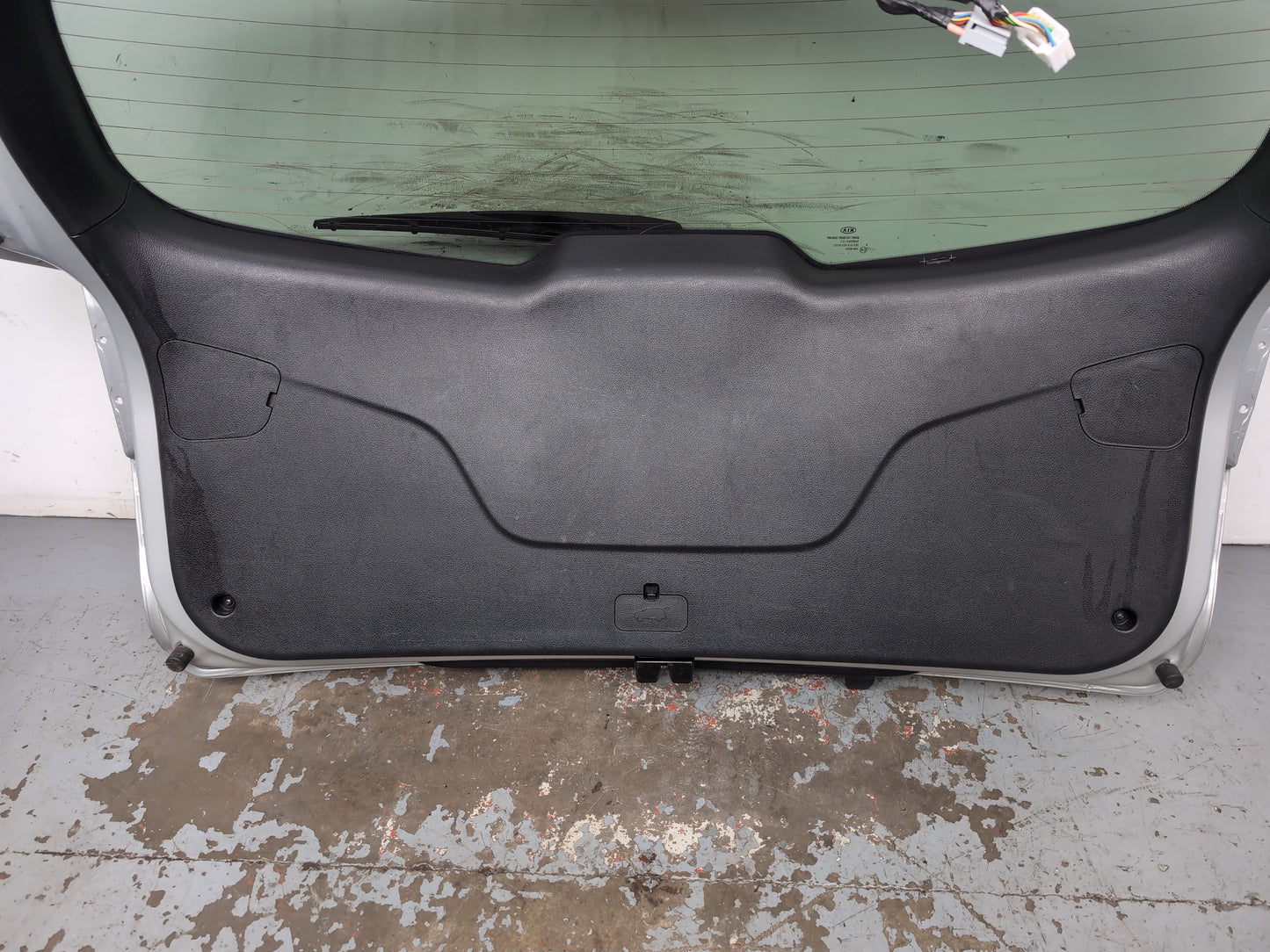 Boot Lid 10