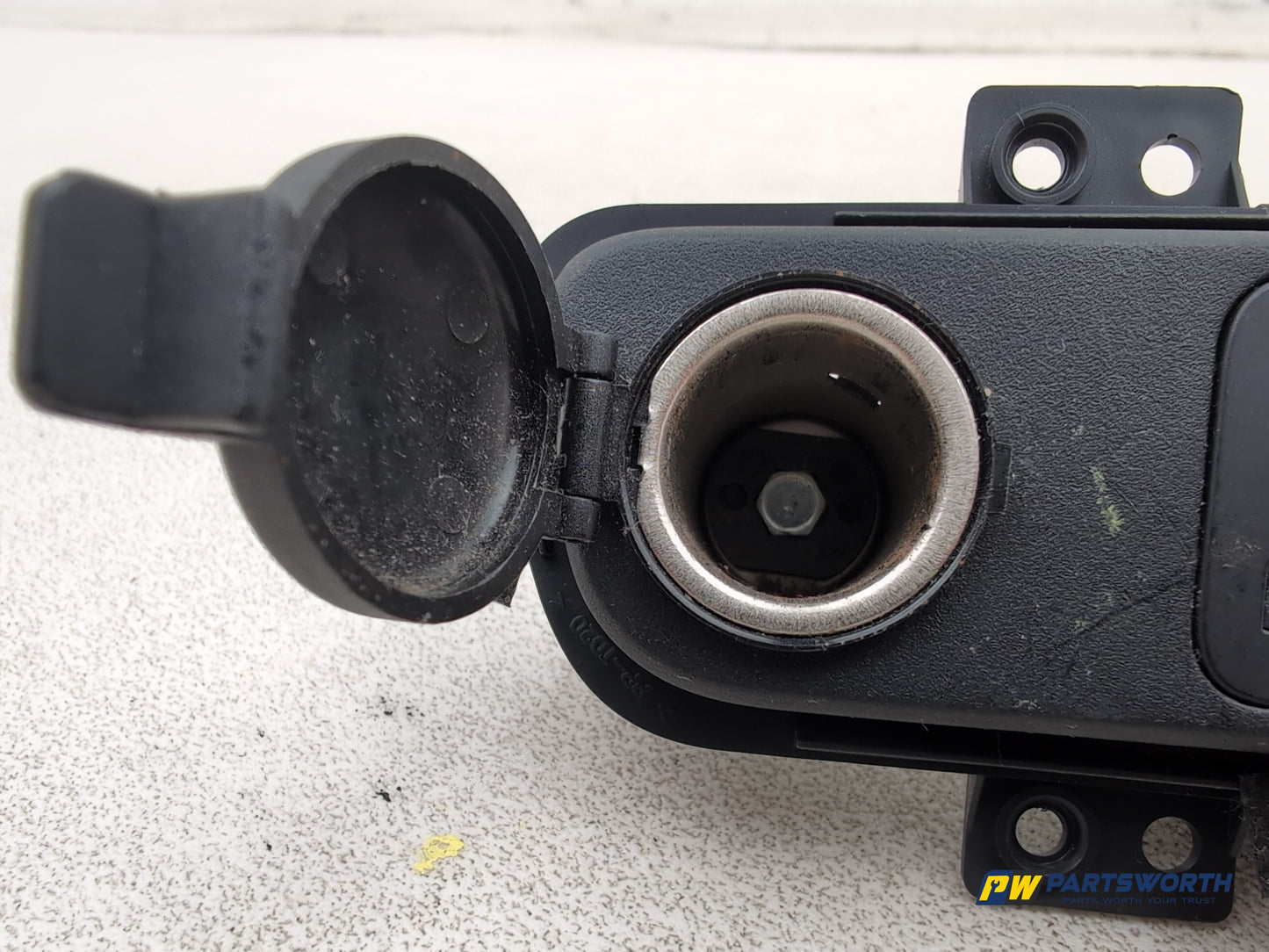 Kia Sportage 3 Sat Nav Crdi Aux Socket And Parking Switch 846323u900 2010-2013 - photo 4