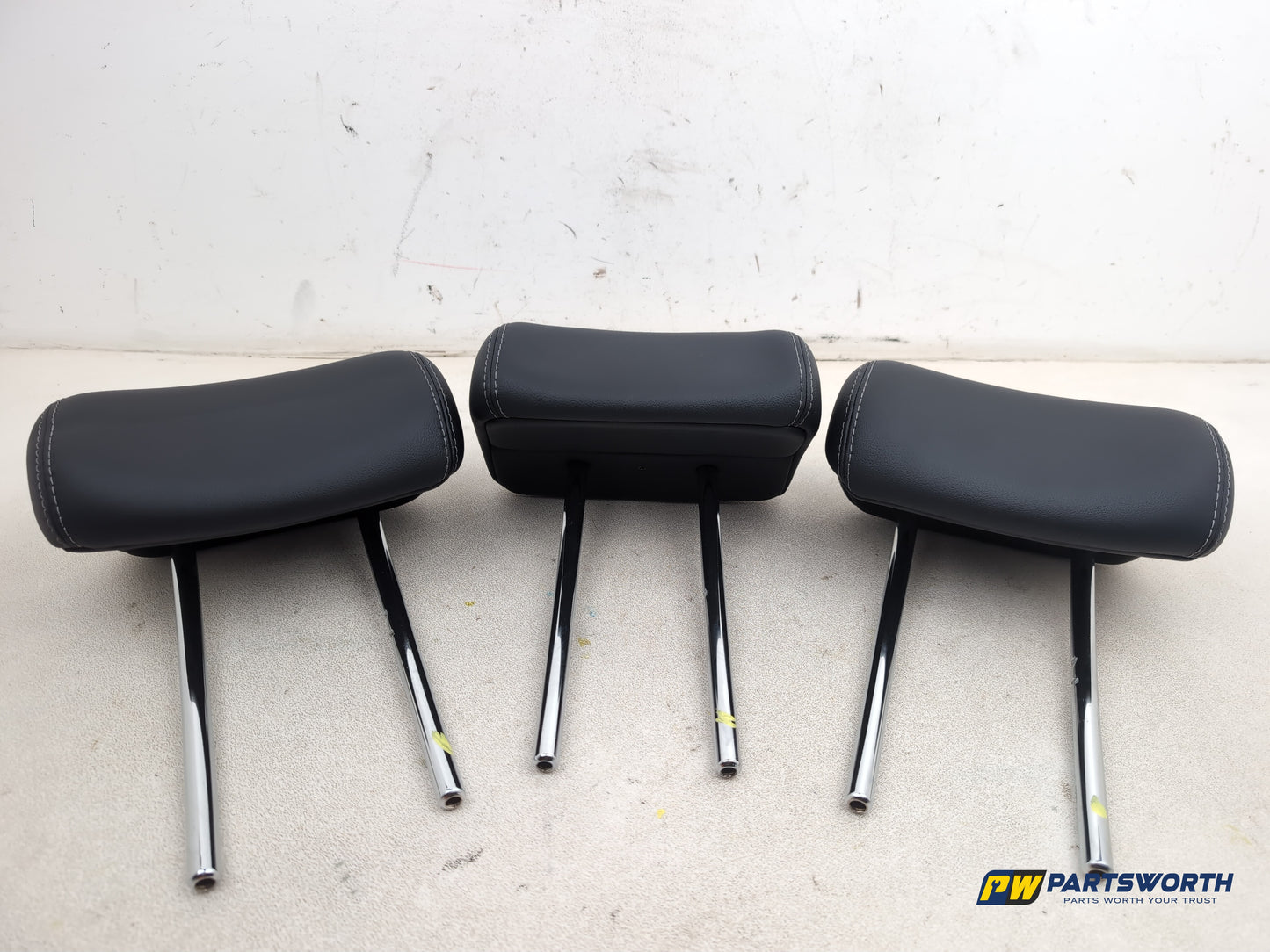 Rear Headrest 4
