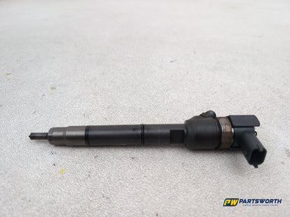 Kia Sportage 3 Sat Nav Crdi 1.7l Diesel Fuel Injector 338002a800 2010-2015 - photo 4