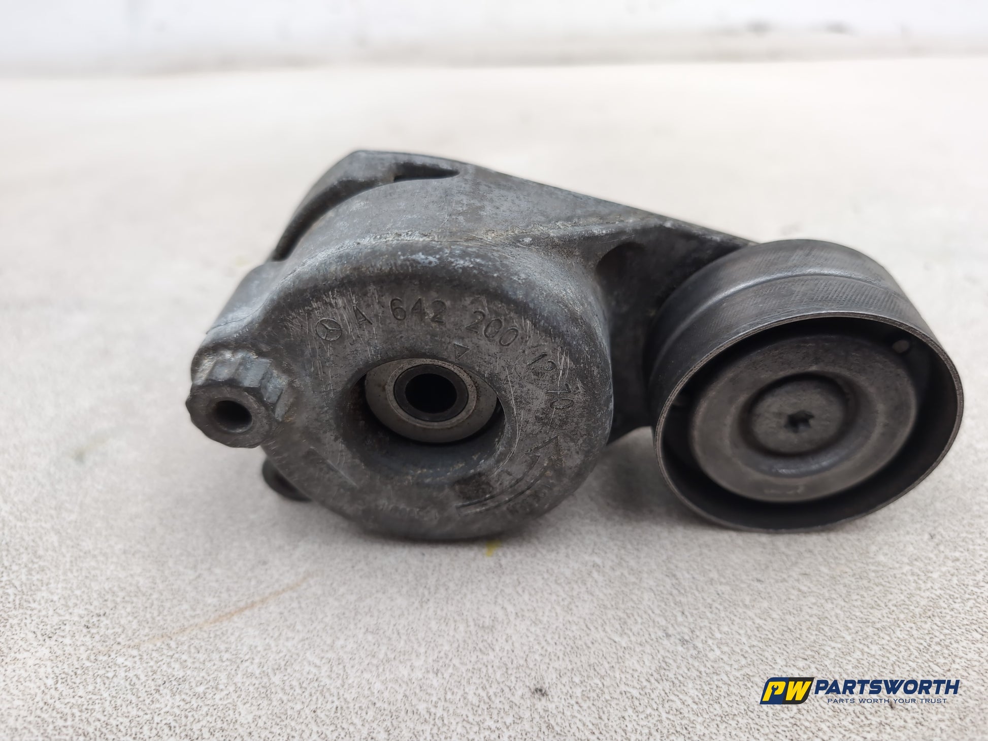 Mercedes-Benz Ml300 Sport Cdi Alternator Belt Pulley Tensioner A6422001370 - photo 4