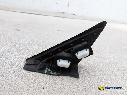 Kia Sportage 3 Sat Nav Crdi Wing Triangle Trim Cover Left Passenger Side - photo 4