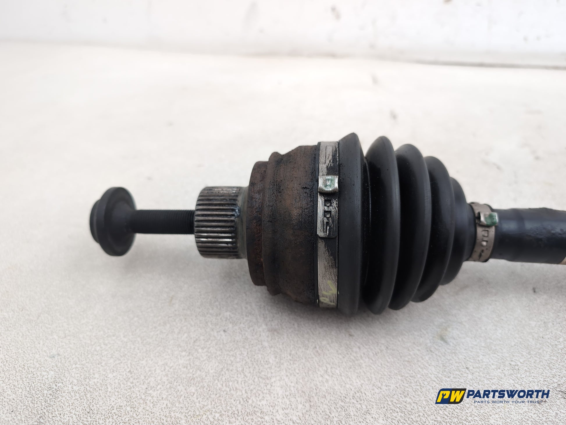 Driveshaft Front LH 4