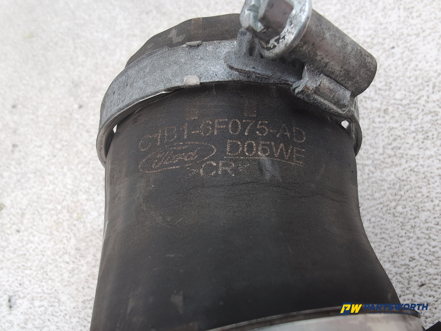 Ford Focus Zetec Turbo Throttle Body Rubber Joiner Hose C1b16f075 2011-2018 - photo 10