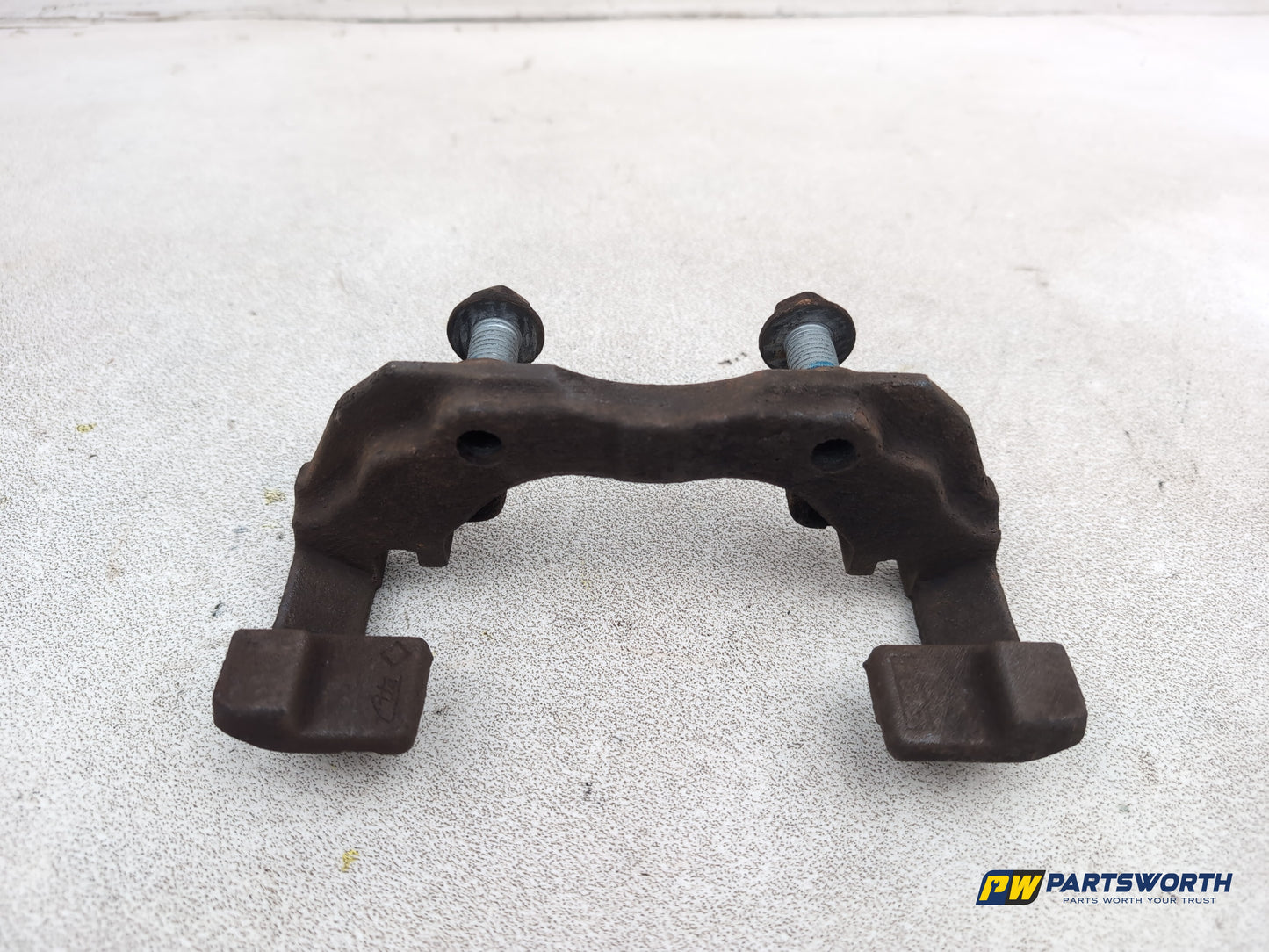 Ford Focus Zetec Turbo Front Left Brake Caliper Support 2011-2018 - photo 4