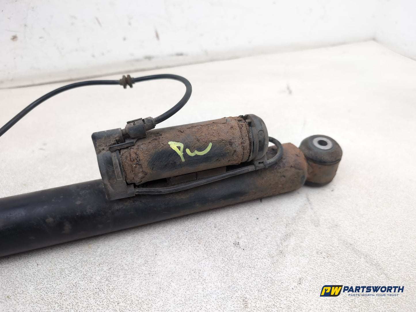 Mercedes Cls 320 Cdi Auto Shock Absorber Rear Rh Driver Side 2004-2008 - photo 4
