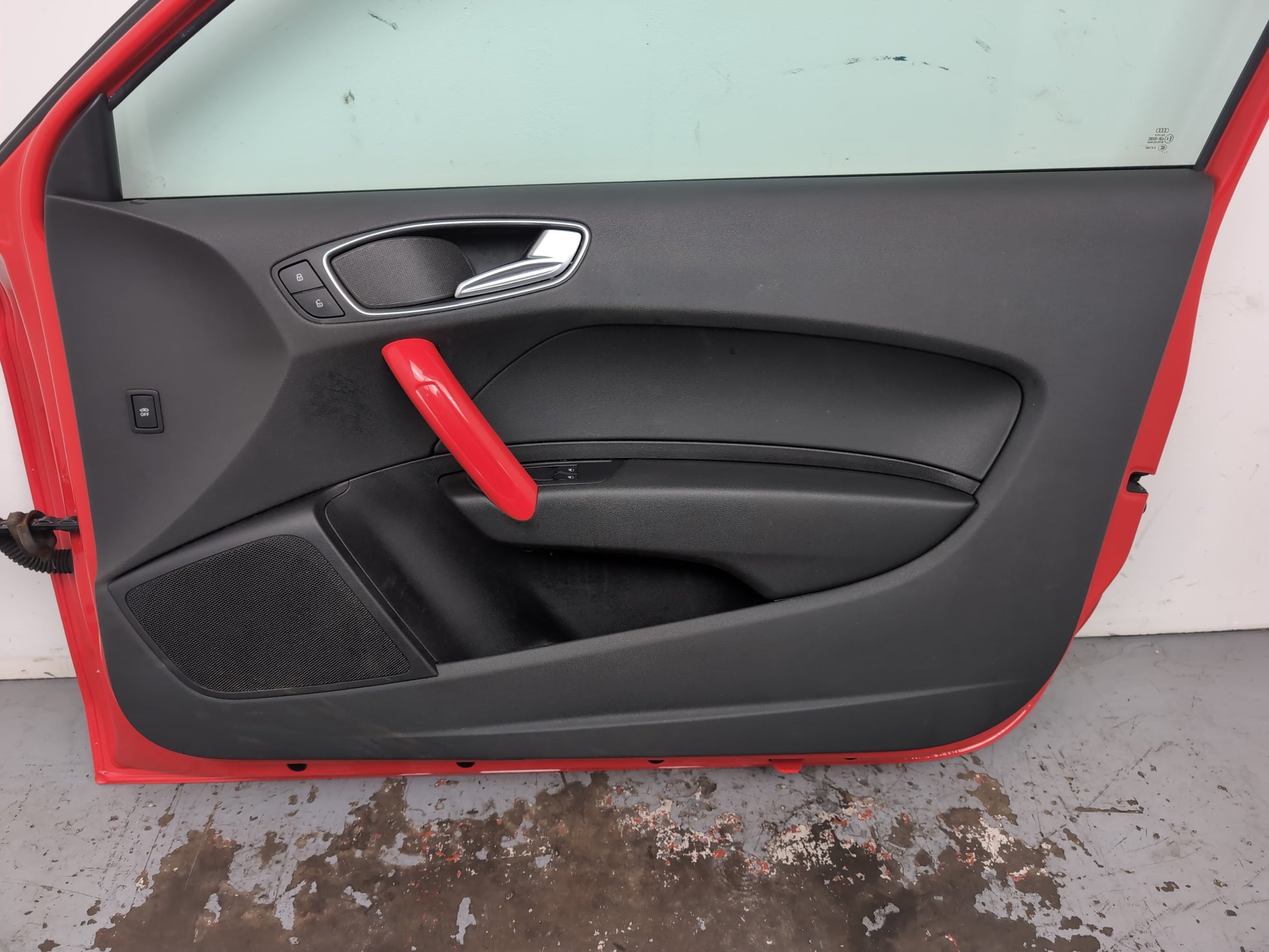 Audi A1 Contrast Edition Tdi Door Front Rh Driver Side Red Lz3m 2010-2014 - photo 10